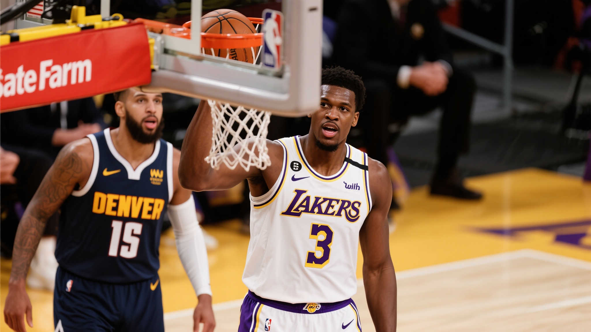 的角度看 的角度看